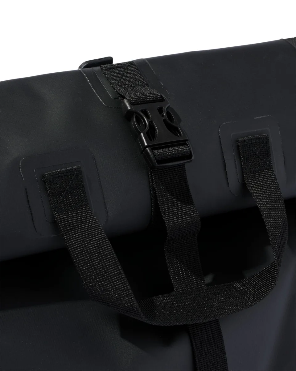 HEMA Waterdichte fietstas 32L 58x33x17 zwart