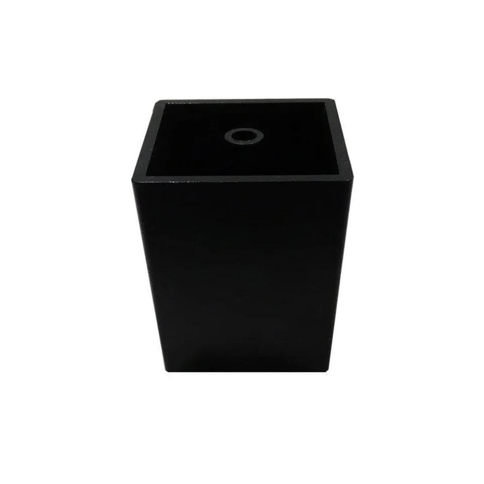 Meubelpoot zwart vierkant 5 bij 5 cm en hoogte 6,2 cm van kunststof