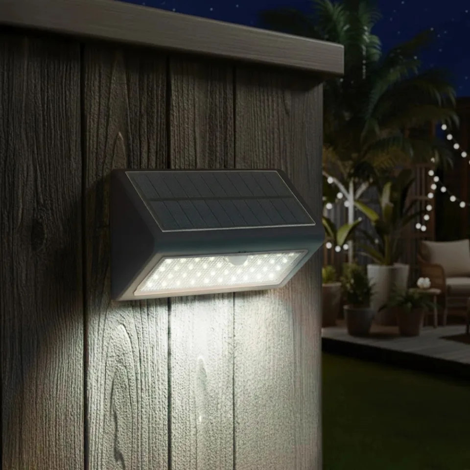Solar buitenlamp wandlamp motion iii met bewegingsmelder op zonne energie